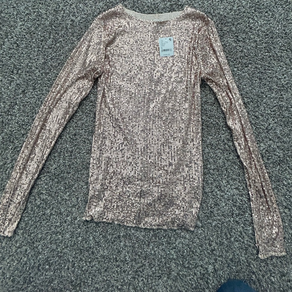 NEW WITH TAGS FREE PROPLE TOP
